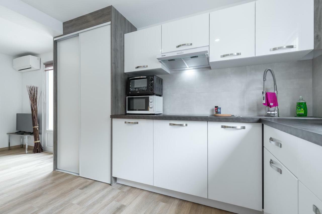 Apartamento Sleep In Antibes City Center Exterior foto
